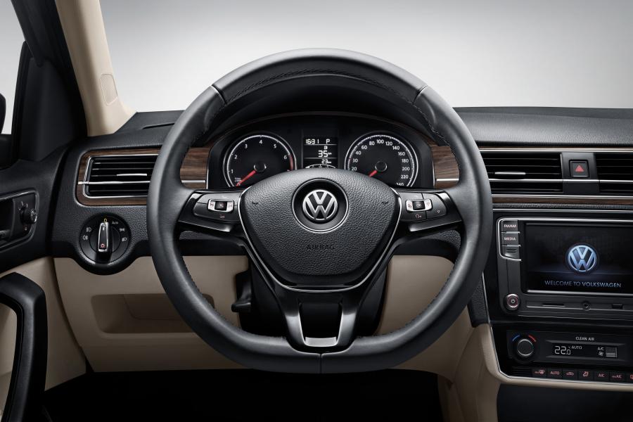 Панель приборов Volkswagen Santana 2016 года  (фото 2 из 5)